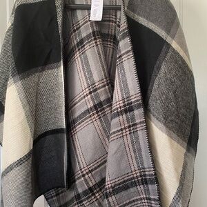 Warm Fall Black/Neutral Wrap - One Size